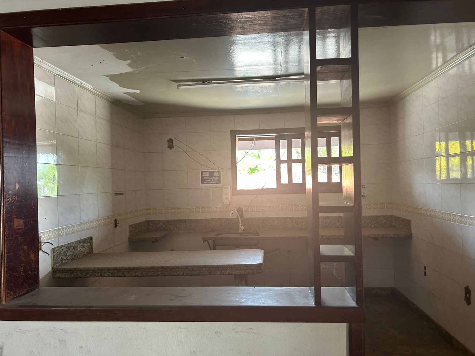 Residencial, Localizado Em Uma Região Predominantemente Residencial, Áreas: Terreno: 1080,00 M², Área Construída: 289,81m², Informações Disponibilizadas Pela Prefeitura De Betim