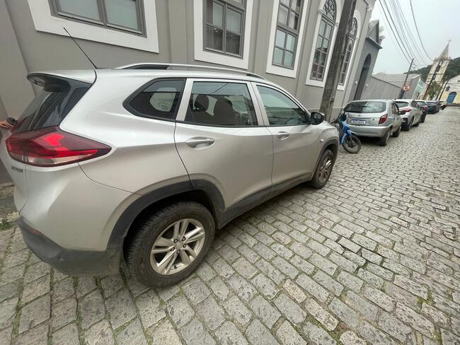 TJPA - Veículo Chevrolet/Traker, cor prata, ano 2020/2021