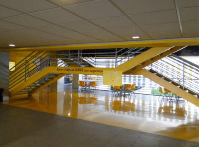 Excelente Prédio | Acabmento De Alto Padrão | Área Construida 2.785,00 M² | Sta Helena | Juiz De Fora, localizado em Juiz De Fora - MG