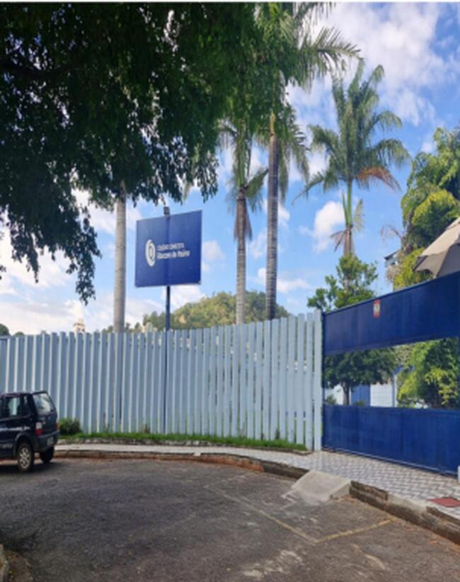 Excelente Imovel Comercial C/ Predios (administrativo | Salas De Aula | Apoio) + Galpões (pátio E Poliesportivo) + Outras Benfeitorias , localizado em Itaúna - MG, bairro Pio XII