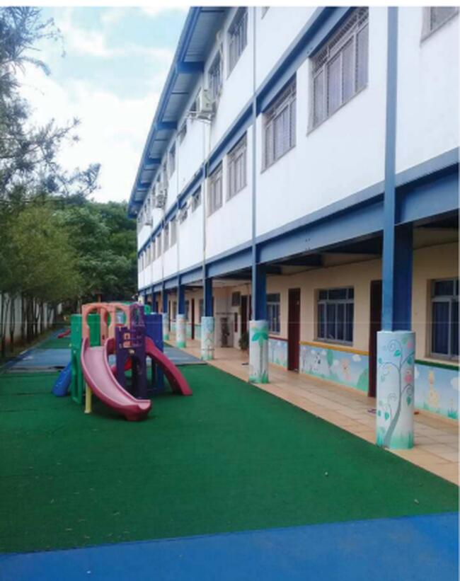 Excelente Imovel Comercial C/ Predios (administrativo | Salas De Aula | Apoio) + Galpões (pátio E Poliesportivo) + Outras Benfeitorias , localizado em Itaúna - MG, bairro Pio XII