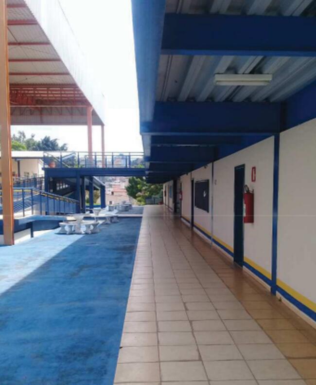 Excelente Imovel Comercial C/ Predios (administrativo | Salas De Aula | Apoio) + Galpões (pátio E Poliesportivo) + Outras Benfeitorias , localizado em Itaúna - MG, bairro Pio XII