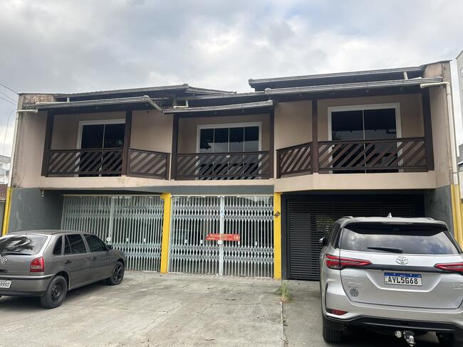 Imóvel Piso Térreo Sala Comercial E Piso Superior Residencial, Joinville/sc., localizado em Joinville - SC