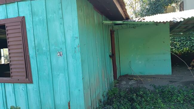Casa De Madeira Para Retirar Do Local., localizado em Ipira - SC