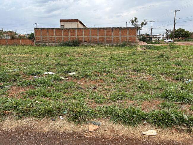 Lote N°. 02, Da Quadra 53, Ouro Verde, Área 240,00 M², Padre Bernardo - Goiás., localizado em Padre Bernardo - GO