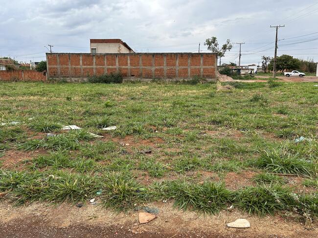 Lote N°. 02, Da Quadra 53, Ouro Verde, Área 240,00 M², Padre Bernardo - Goiás., localizado em Padre Bernardo - GO
