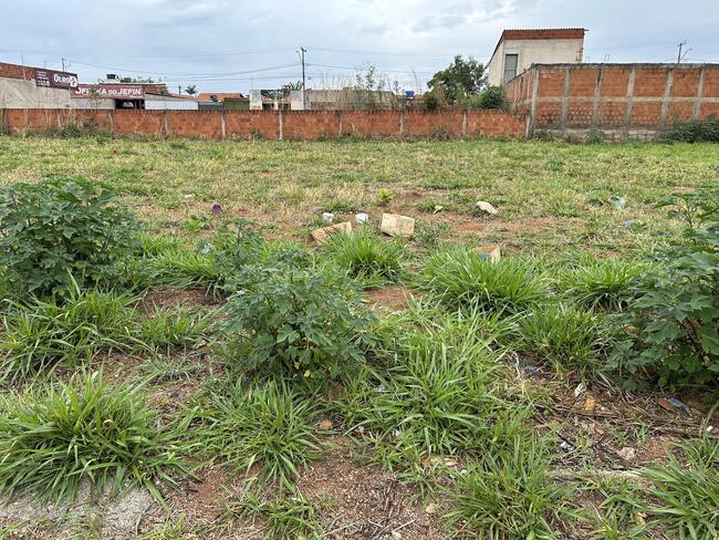 Lote N°. 04, Da Quadra 53, Ouro Verde, Área 240,00 M², Padre Bernardo - Goiás., localizado em Padre Bernardo - GO