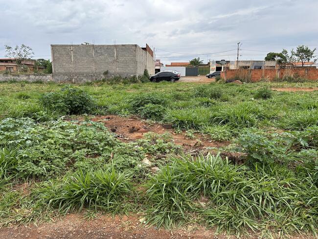 Lote N°. 07, Da Quadra 53, Ouro Verde, Área 240,00 M², Padre Bernardo - Goiás., localizado em Padre Bernardo - GO