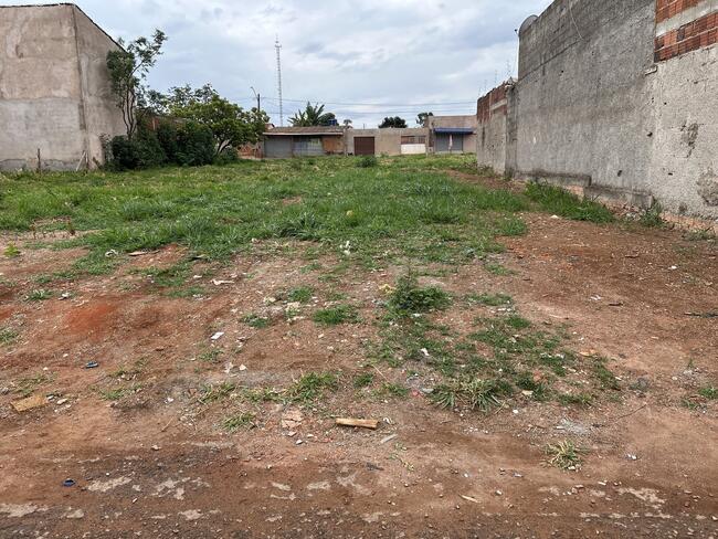 Lote N°. 16, Da Quadra 53, Ouro Verde, Área 240,00 M², Padre Bernardo - Goiás., localizado em Padre Bernardo - GO