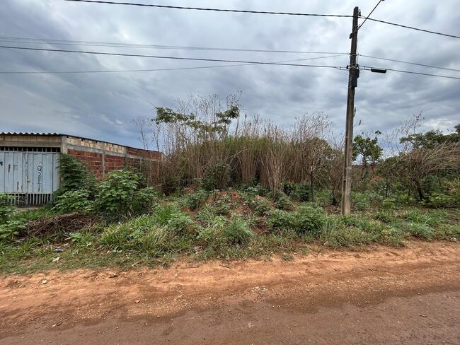Lote N° 37, Da Quadra 28, Ouro Verde, Área 250,00 M², Padre Bernardo - Goiás., localizado em Padre Bernardo - GO
