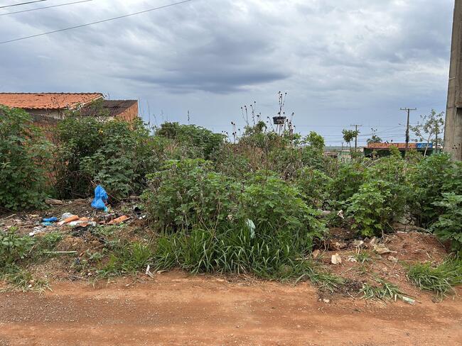 Lote N° 27, Da Quadra 45, Ouro Verde, Área 250,00 M², Padre Bernardo - Goiás., localizado em Padre Bernardo - GO