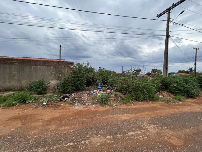 Lote N° 27, Da Quadra 45, Ouro Verde, Área 250,00 M², Padre Bernardo - Goiás., localizado em Padre Bernardo - GO