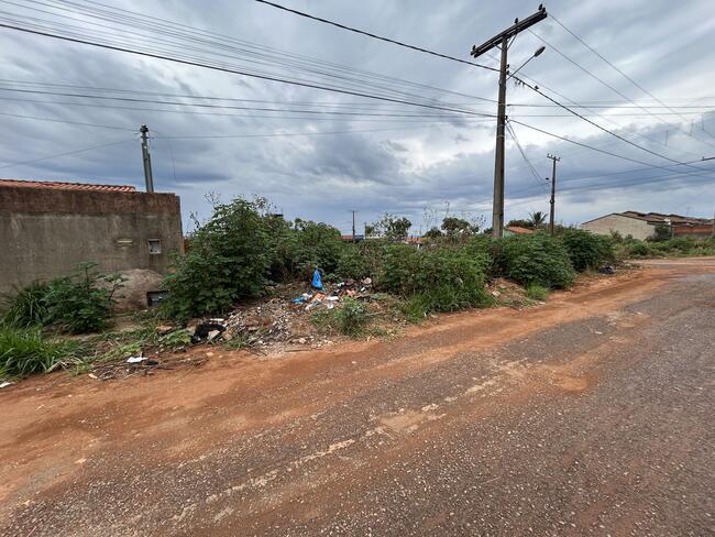 Lote N° 27, Da Quadra 45, Ouro Verde, Área 250,00 M², Padre Bernardo - Goiás., localizado em Padre Bernardo - GO