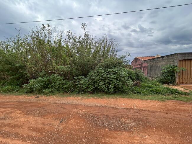 Lote N° 40, Da Quadra 45, Ouro Verde, Área 250,00 M², Padre Bernardo - Goiás., localizado em Padre Bernardo - GO