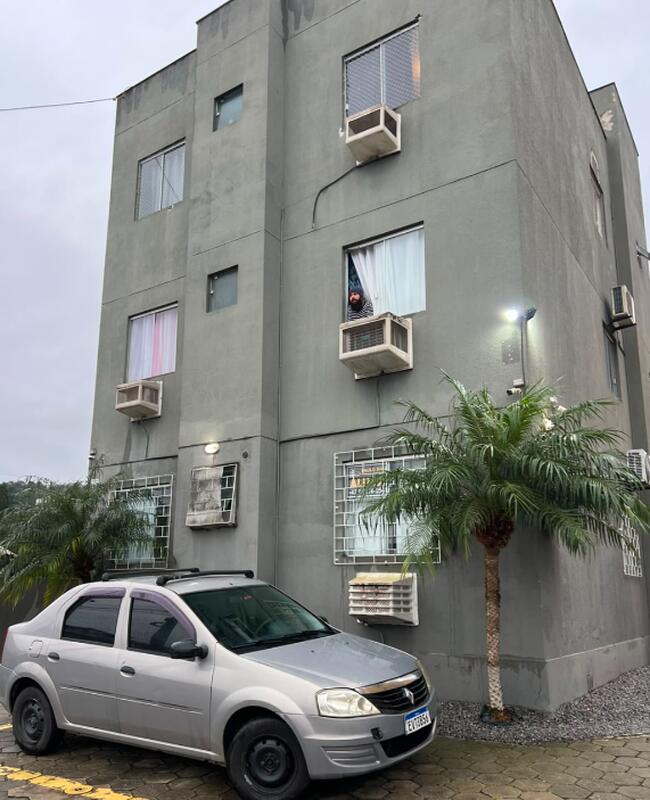 Alienação Dos Direitos Sobre Imóvel: Apartamento N° 102, Uma Vaga Garagem, Área Privativa 52,22m², Do Edifício Resid Bandeirantes Xv, Balneário Camboriú/sc, localizado em Balneário Camboriú - SC, bairro Nova Esperança