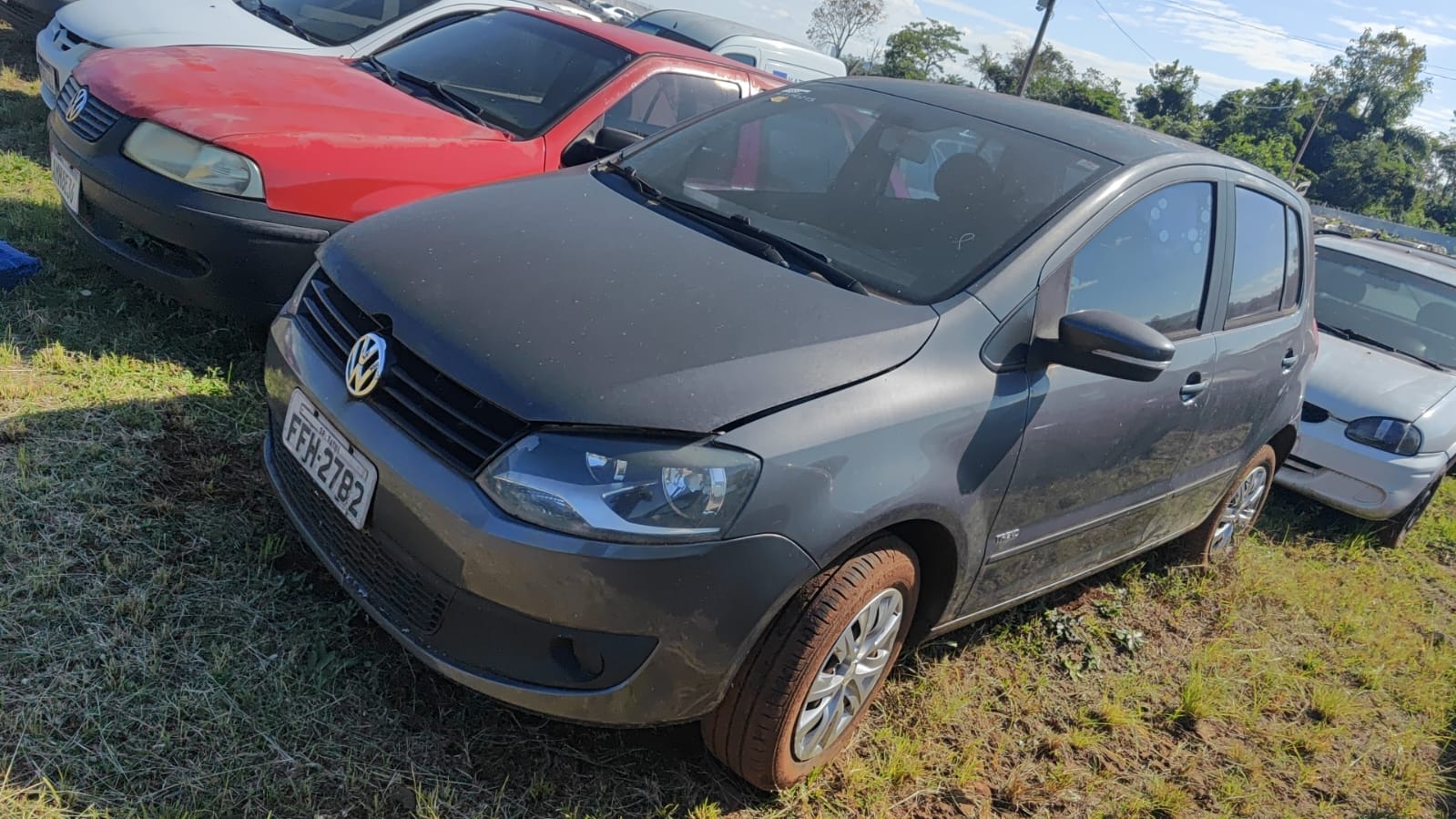 Foto de Marca: VW / Modelo: FOX 1.0 GII / Placa: FFH2H82 / Ano Fabricação: 2012 / Ano modelo: 2013 / Cor: CINZA / Combustível: ALCOOL/GASOLINA