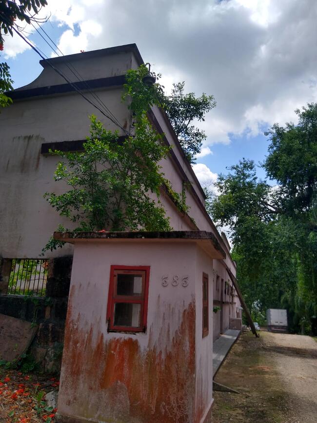 TERRENO COM ÁREA CONSTRUÍDA URUSSANGA/SC./MERCEDES BENZ/L 1976/1976