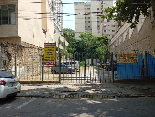 Predio e respectivo terreno na Tijuca/RJ