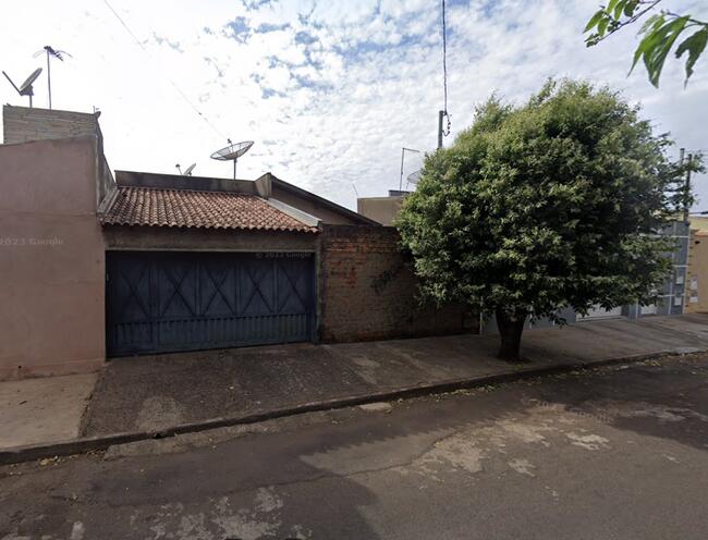 UBERABA - MG - IMÓVEL NO LOTEAMENTO DENOMINADO "DEOLINDA FREIRE"