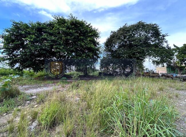 Área De Terreno Com 12.700m² Em Carapina Grande Na Serra/es, localizado em Serra - ES