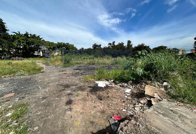 Área De Terreno Com 12.700m² Em Carapina Grande Na Serra/es, localizado em Serra - ES
