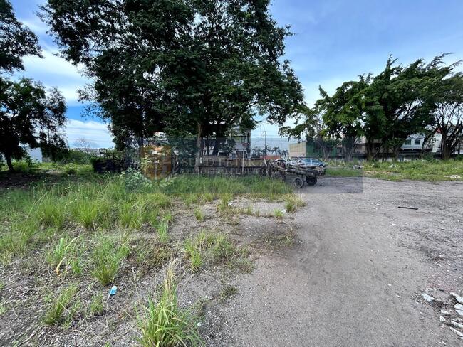 Área De Terreno Com 12.700m² Em Carapina Grande Na Serra/es, localizado em Serra - ES