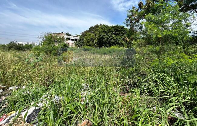 Área De Terreno Com 12.700m² Em Carapina Grande Na Serra/es, localizado em Serra - ES