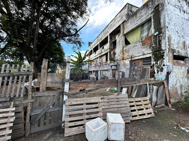 Área De Terreno Com 12.700m² Em Carapina Grande Na Serra/es, localizado em Serra - ES