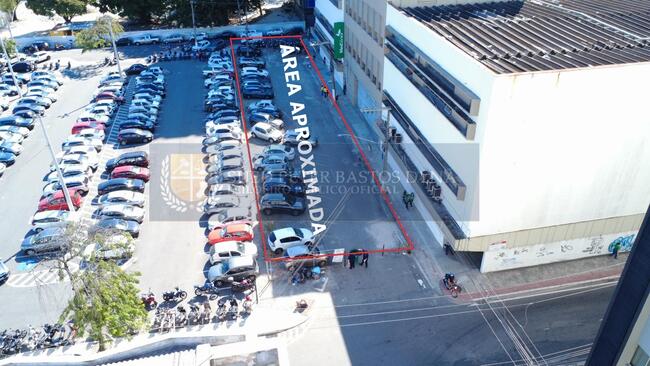 Terreno Com De 973,25m² No Centro De Vitória/es, localizado em Vitória - ES