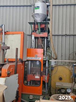 50% desconto Lote 9 COD. 2628 Aberto para Lances Diversos MÁQUINA INDUSTRIAL VERTICAL PLASTIFICADORA