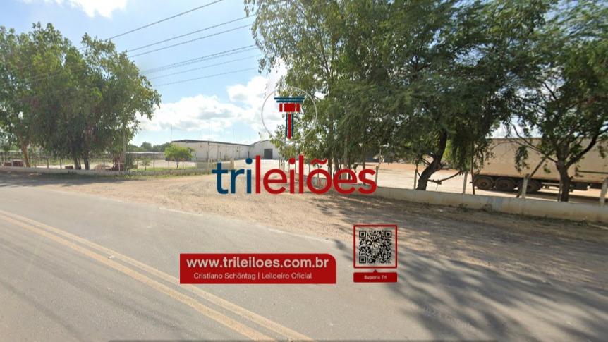 Gleba rural com benfeitorias e ampla área
