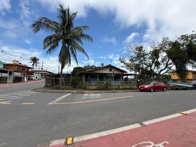 Casa C/ 02 Pavimentos C/ 386m² E Terreno C/ 588m2 - Barra Velha - Ilhabela/sp, localizado em Ilhabela - SP, bairro Barra Velha