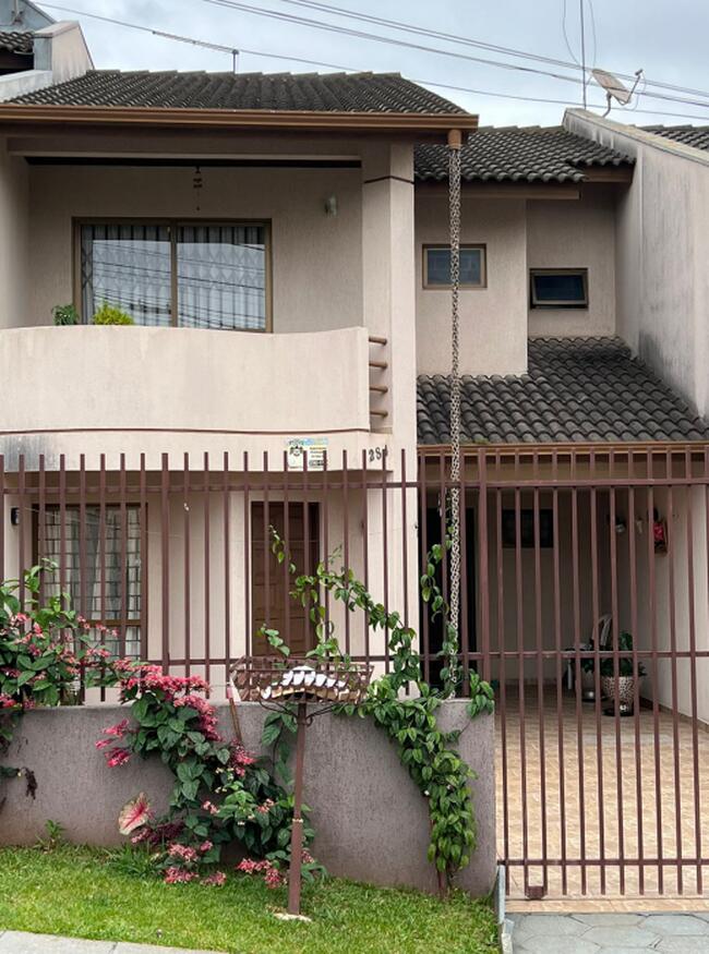 50% De Casa De 114m² No Bairro Cajuru – Conjunto Residencial Café Paraná Curitiba/pr, localizado em Campo Largo - PR, bairro Vila Bancária