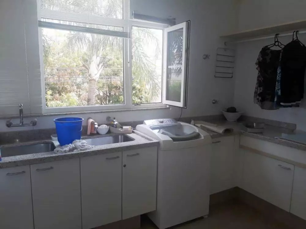 Imóvel residencial com terreno de 569,94m² e área construída de 460,46m² no condomínio san marino em limeira/sp