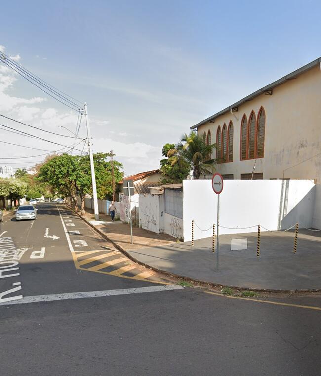 Um Prédio Residencial Popular Com Uma Área Construída De 65,00 Metros Quadrados Sob O Nº 3.475 Da Rua Ipiranga,, localizado em São José Do Rio Preto - SP