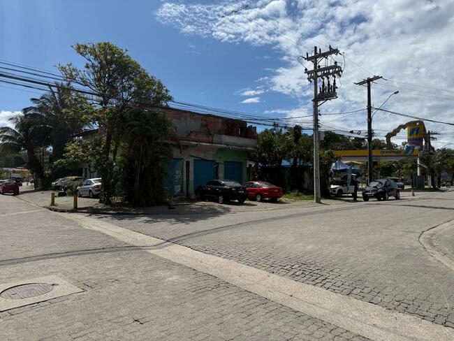 PRÉDIO COMERCIAL E RESIDENCIAL - BARRA VELHA, ILHABELA/SP