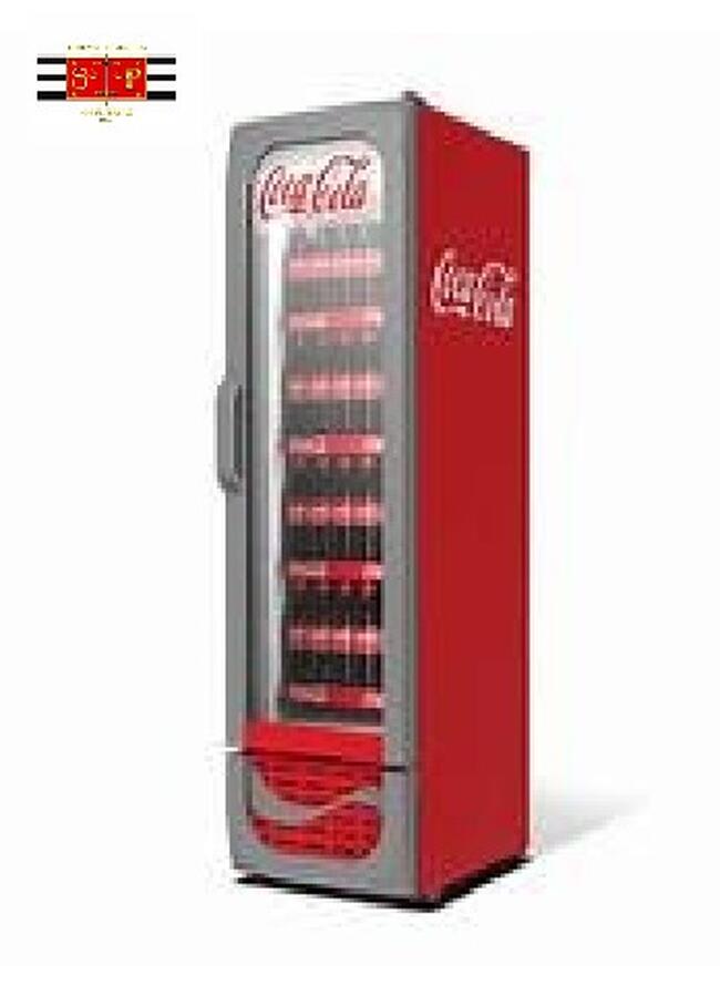 UM FREEZER VERTICAL VISA COOLER, MARCA METALFRIO, COM CAPACIDADE DE 378 LITROS PERSONALIZADO COM LOGO DA COCA-COLA.