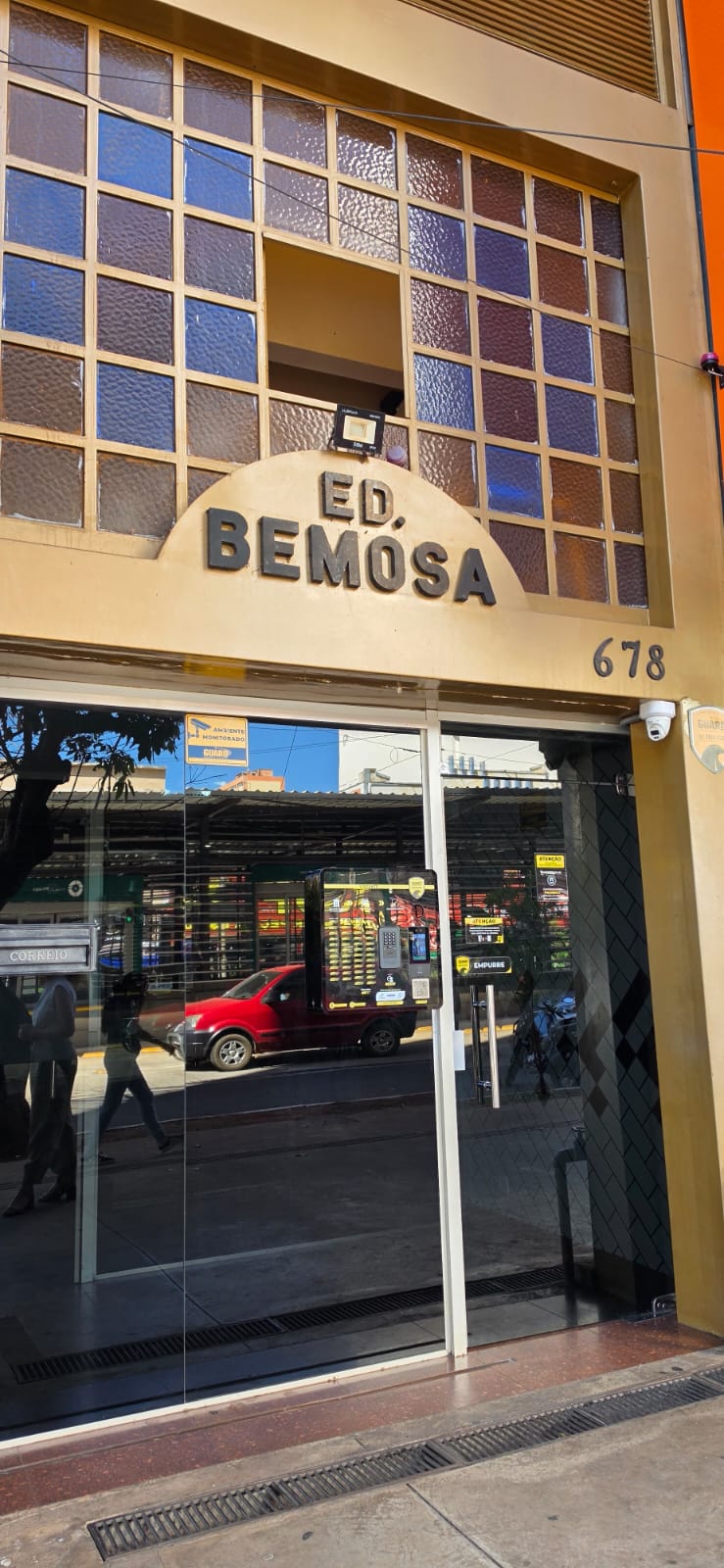 GOIÂNIA/GO – APARTAMENTO NO EDIFÍCIO BEMOSA, SETOR CENTRAL