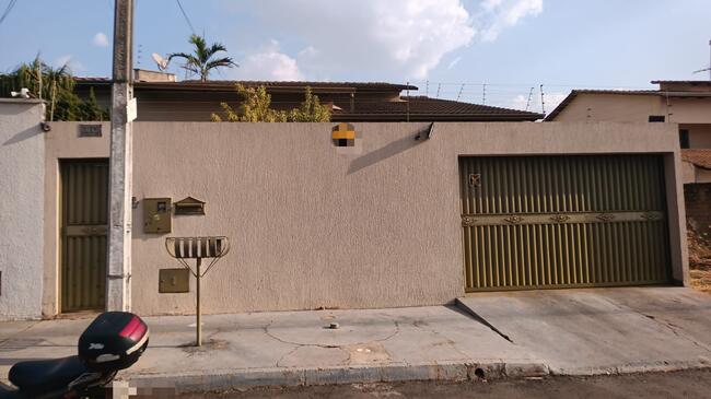 GOIÂNIA-GO --- LOTE PARA CONSTRUÇÃO COM 300m²