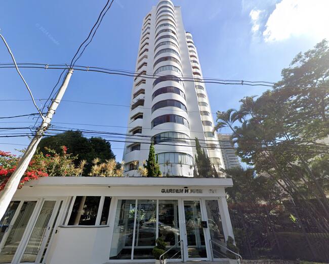 SÃO PAULO-SP -- UM APARTAMENTO DO "EDIFÍCIO CAMPOBELLO GARDEN HOUSE"
