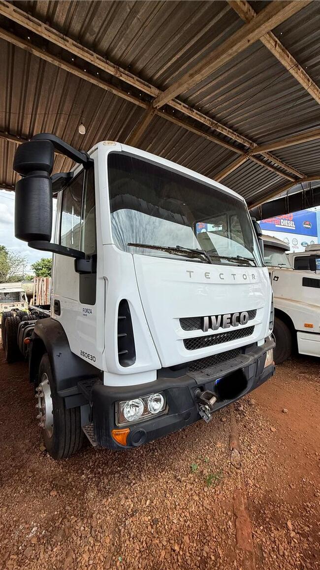 GOIÂNIA-GO --- CAMINHÃO IVECO/TECTOR 260E30ID, 2022/2023