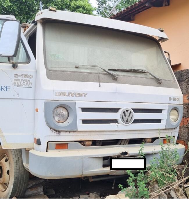 APARECIDA DE GOIÂNIA/GO -- UM CAMINHÃO MARCA VOLKSWAGEN, MODELO 8.150E DELIVERY