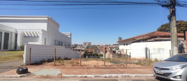 RIO VERDE/GO - 59,06% DO IMÓVEL SITUADO NA RUA EDMUNDO DE CARVALHO - SETOR CENTRAL