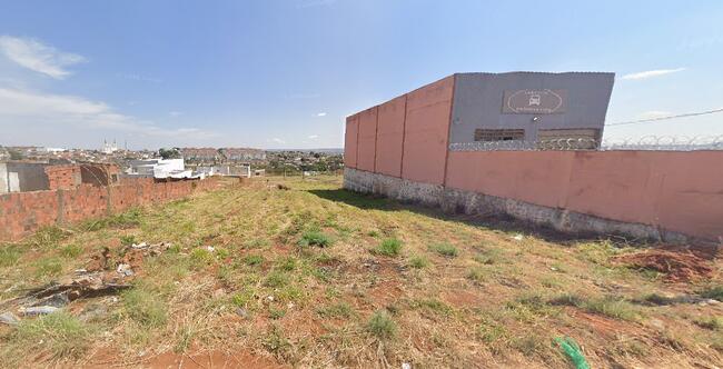 ANÁPOLIS/GO - LOTE URBANO COM A ÁREA DE 300M²