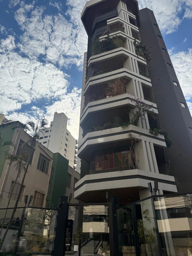 GOIÂNIA/GO - APARTAMENTO NO SETOR OESTE - EDIFÍCIO VILLAGE PLAZA