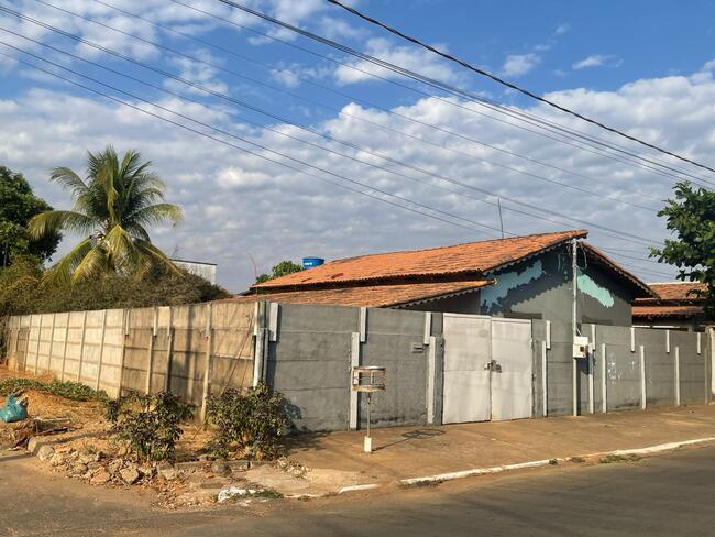 ITAPACI/GO -  LOTE COM EDIFICAÇÃO.
