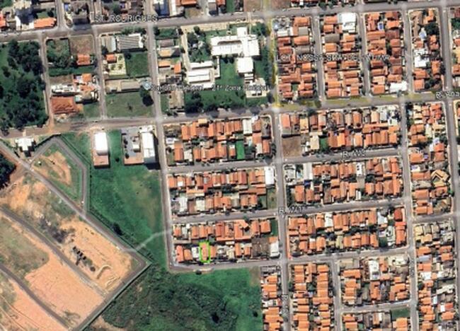 MINEIROS/GO - UMA CASA NO SETOR JARDIM GOIÁS II COM 250,00m²