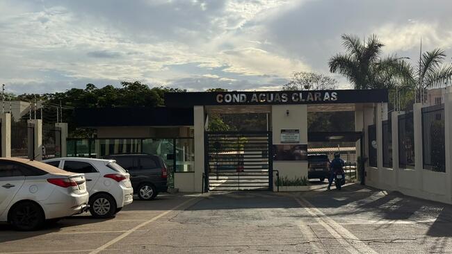 APARECIDA DE GOIÂNIA/GO - UM APARTAMENTO NO CONDOMÍNIO RESIDENCIAL ÁGUAS CLARAS.