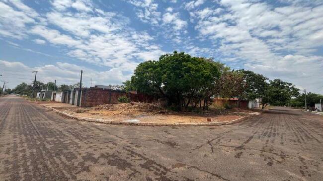 PALMAS - TO - TERRENO SEM BENFEITORIAS - ÁREA DE 328M².
