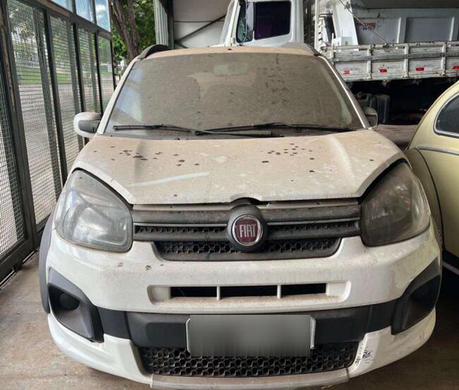 APARECIDA DE GOIÂNIA/GO - UM FIAT UNO WAY 1.0, COR BRANCA, ANO/MODELO 2017/2018.